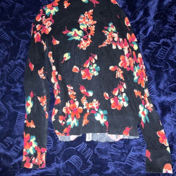 Bundle of in good to excellent (to nwot) condition cardigans; various brands - Picture 2 of 15